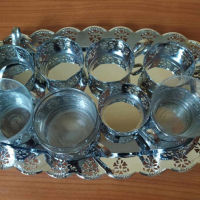 Комплект 6 чаши с подложки и поднос , снимка 1 - Чаши - 44937604