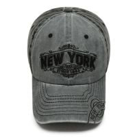 Черна шапка с козирка - New York, снимка 3 - Шапки - 45333259