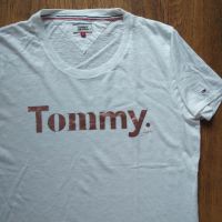 Tommy Hilfiger - страхотна дамска тениска КАТО НОВА Л, снимка 3 - Тениски - 45529298