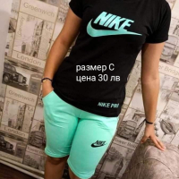 дамски комплект Nike , снимка 1 - Спортни екипи - 45001777