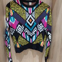 Свежа блуза на H&M, снимка 1 - Блузи с дълъг ръкав и пуловери - 45130556
