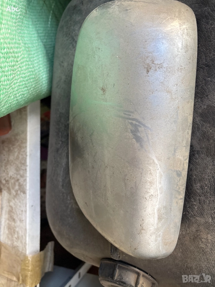 Капачка за ляво огледало Тойота Авенсис, снимка 1