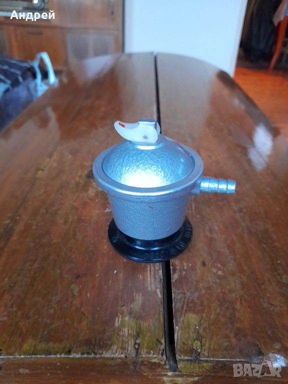 Стар газов редуцир вентил,клапан за газова бутилка #3, снимка 1