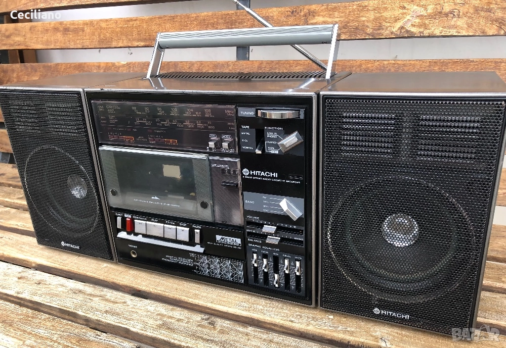 Радиокасетофон BOOMBOX! – HITACHI TRK-9300W(Japan), снимка 1