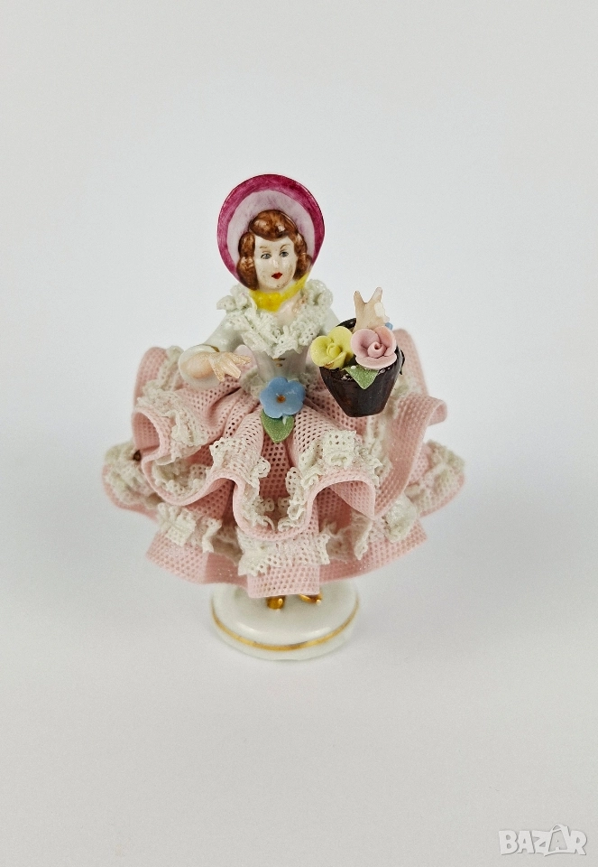 Порцеланова балерина с розова рокля и кошница - Sandizell, Dresden, снимка 1