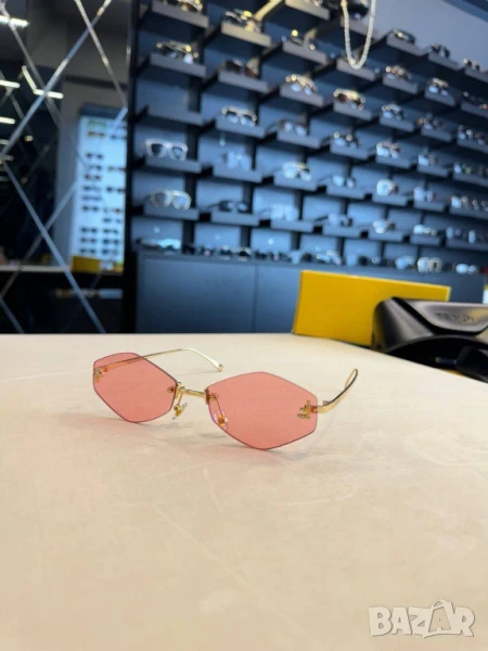 очила с черен обикновен калъф fendi , снимка 1