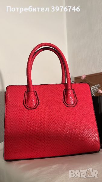 Червена дамска чанта с мотив змийска кожа , снимка 1