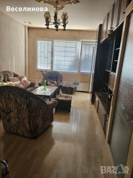 Предлагаме за продажба просторен, 3-стаен, кв. Люлин 10, снимка 1