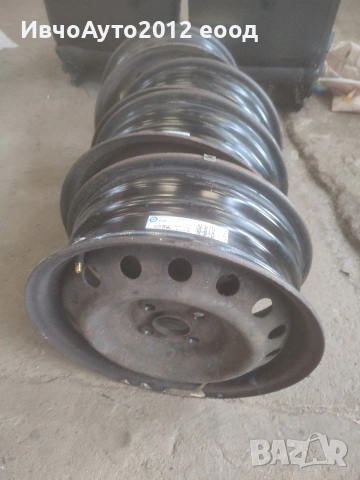 Метални джанти 15 Toyota Yaris , снимка 2 - Гуми и джанти - 54149790