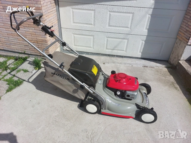 Бензинова самоходна косачка Honda , снимка 3 - Градинска техника - 54132239
