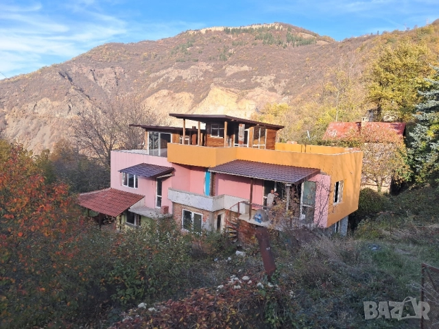 Къща в Гара Бов 