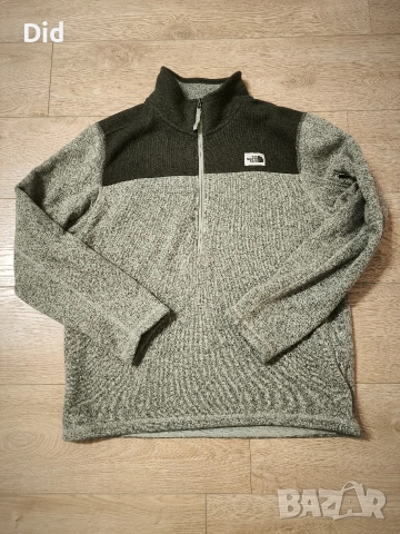 The North Face 1/4 zip pullover