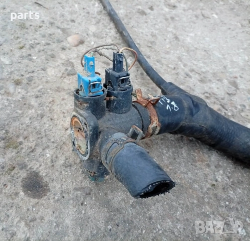 Воден Маркуч и Корпус Термостат със Датчици VW Пасат 3 - 4 - Сеат - 357121101B - 43SKV700, снимка 4 - Части - 54083557