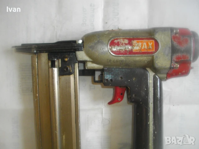 MAX ПНЕВМАТИЧЕН ТАКЕР ЗА ПИРОНИ ДО 50мм ПРОФЕСИОНАЛЕН С ДУРАЛУМИНИЙ ПЪЛНИТЕЛ, снимка 5 - Други инструменти - 51010654