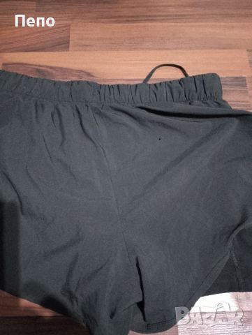 Гащи Nike, снимка 4 - Къси панталони и бермуди - 45593372