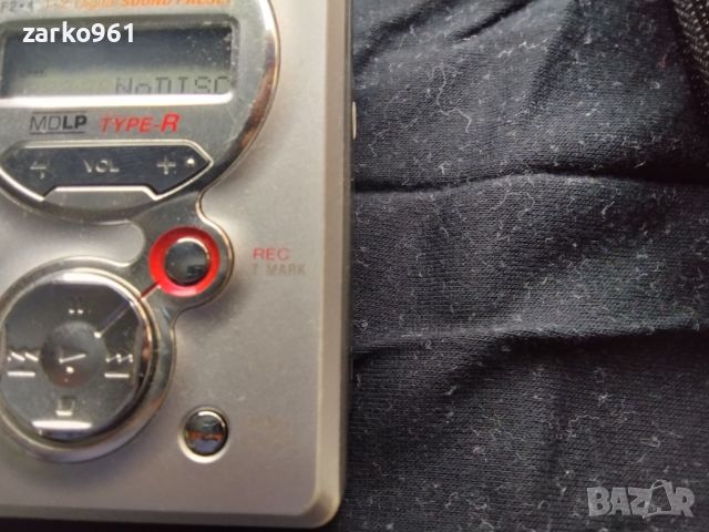 страхотен мини диск оригинален плеър SONY+1диск за запис, снимка 11 - MP3 и MP4 плеъри - 45827974