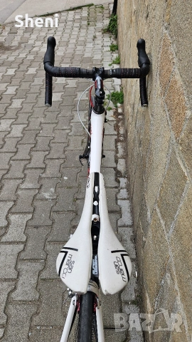 Много леко 6.8 кг Карбоново колело Axevo, DT Swiss, Ultegra/105, 52 S, снимка 3 - Велосипеди - 54084594