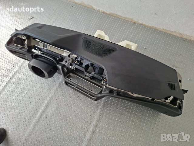 НОВО Оригинално Табло BMW G20 G21 G22 G23 G26 G42 G80 M3 M4 Черно Син Шев без HUD, снимка 3 - Части - 54073503