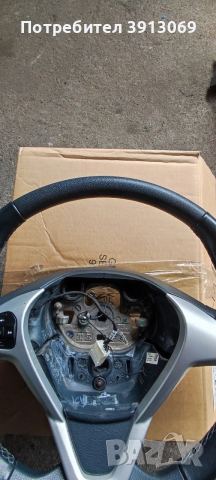 Продавам оригинален кожен мулти волан за Форд Фиеста 2011г , снимка 5 - Аксесоари и консумативи - 54088352