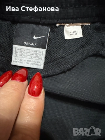Нов спортен 100% оригинален дамски  черен панталон долнище Nike nike Найк . Размер М, снимка 5 - Спортни екипи - 52534010