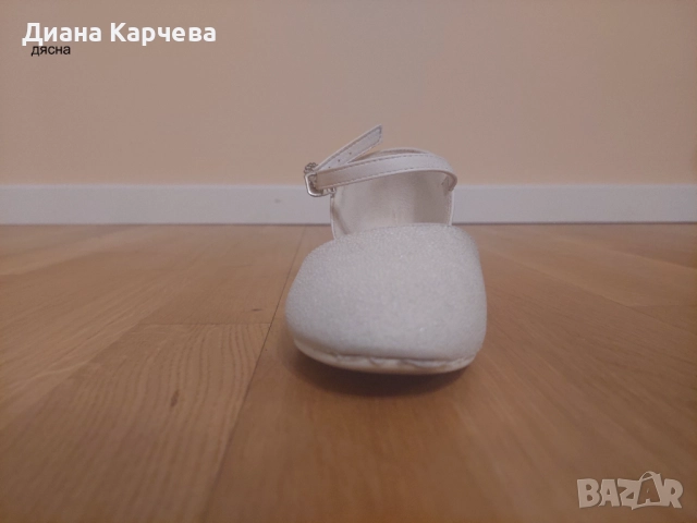 Продавам бели официални детски обувки за момиче размер 31, снимка 3 - Детски обувки - 51789656