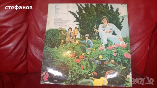 Дългосвиреща грамофонна плоча на THE OSMONDS „CRAZY HORSES”, Франция, снимка 2 - Грамофонни плочи - 50683445