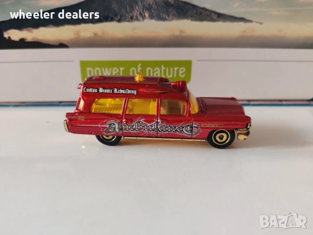Метална количка Matchbox Мачбокс 1963 Cadillac Ambulance, снимка 6 - Колекции - 50754635