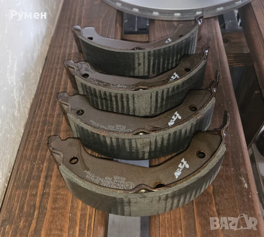 Задни накладки за Кия Сотенто 3.5 бензин 2005, снимка 2 - Части - 51252749