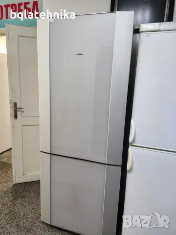 широк 75см сив стъклен хладилник с фризер , снимка 1