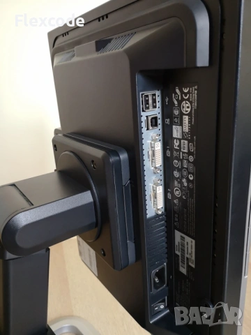 Монитор HP LP1965 19', снимка 5 - Монитори - 53299319