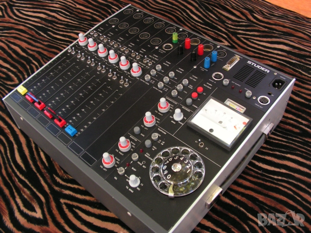Смесителен пулт, Винтидж MIXER  Studer 069 6/2 в уникален комплект, снимка 4 - Ресийвъри, усилватели, смесителни пултове - 51848782