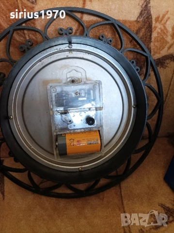 електромеханичен янтар работещ точно, снимка 3 - Стенни часовници - 51451531