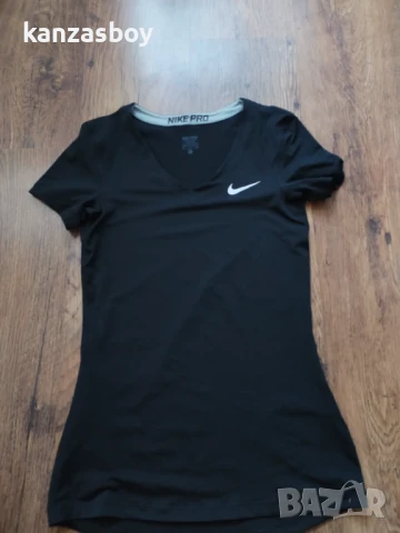 Nike - страхотна дамска тениска КАТО НОВА С, снимка 4 - Тениски - 51379608