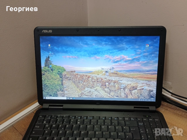 Лаптоп Asus P50IJ / 15.6", снимка 3 - Лаптопи за дома - 53413283