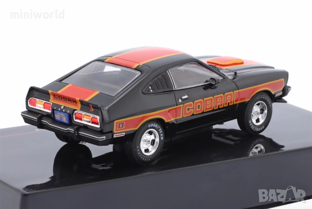 FORD MUSTANG II COBRA 1977 - мащаб 1:43 на IXO моделът е нов в PVC дисплей-кейс, снимка 2 - Колекции - 52803726