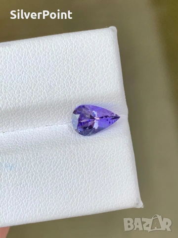 Танзанит топ цвят с швейцарски сертификат , снимка 2 - Други - 54176655