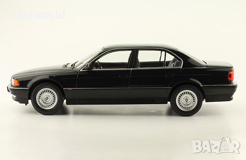 BMW 740i E38 1994 - мащаб 1:18 на K&K Scale моделът е нов в кутия, снимка 3 - Колекции - 45880474