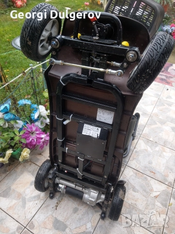 Електрическа четириколка, снимка 8 - Инвалидни скутери - 52580121