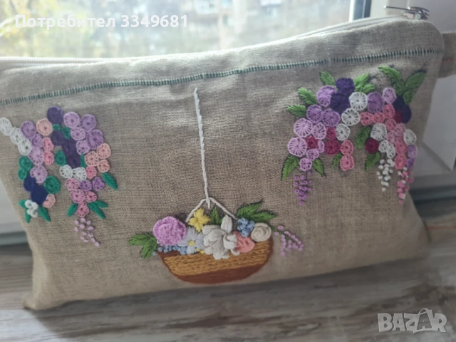 Ленена чанта (плик)с ръчна бродерия 