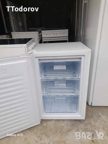 Малък фризер Amica, GS15698W, снимка 2 - Фризери - 52682367