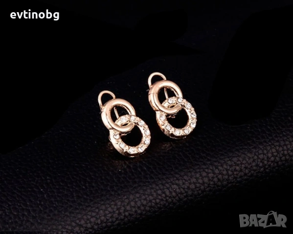 Позлатен комплект бижута от 4 броя части с преплетени рингове, снимка 4 - Колиета, медальони, синджири - 53843561