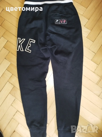 Nike air размер S-M, снимка 2 - Спортни дрехи, екипи - 53901654