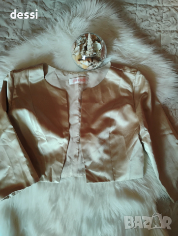 Златисто болеро