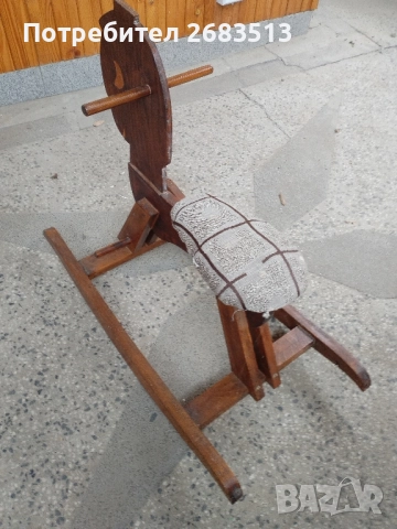 Детски люлеещ кон.