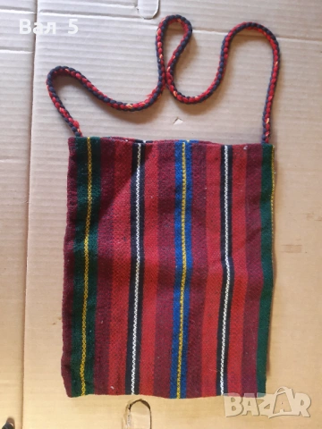 Автентична тъкана вълнена торбичка , торба , носия
