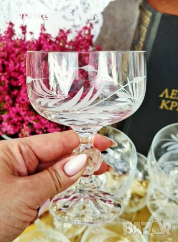комплект от 11 бр. гравирани кристални чаши , снимка 5 - Чаши - 53173278