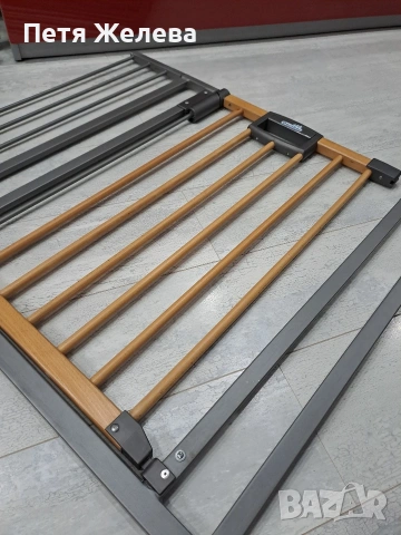 Разтегателна предпазна врата GEUTHER/немска -(95/80см)