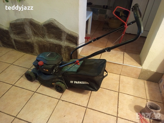 Бензинова косачка Parkside, снимка 2 - Градинска техника - 53627067