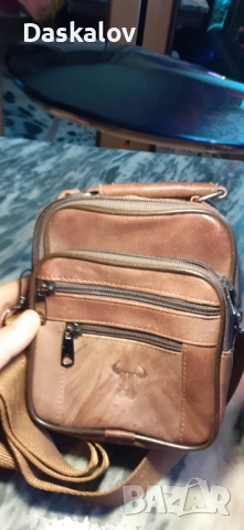 Продавам мъжка чанта за рамо естествена кожа!, снимка 8 - Чанти - 51710264