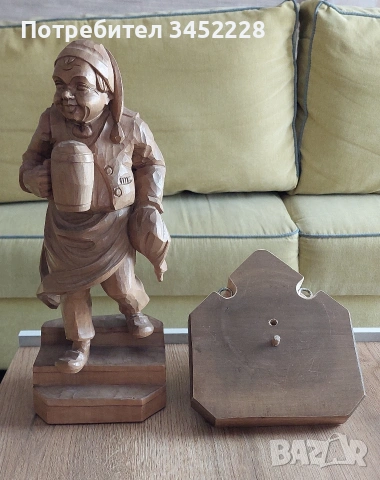 Дърворезба голяма масивна със стойка за стена за ценители 